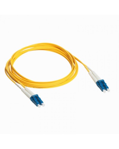 Патч-корд SC/LC OS2(UPC) 1м Legrand 032603 в Каменске-Уральском Патч-корды и пигтейлы Pintop.ru